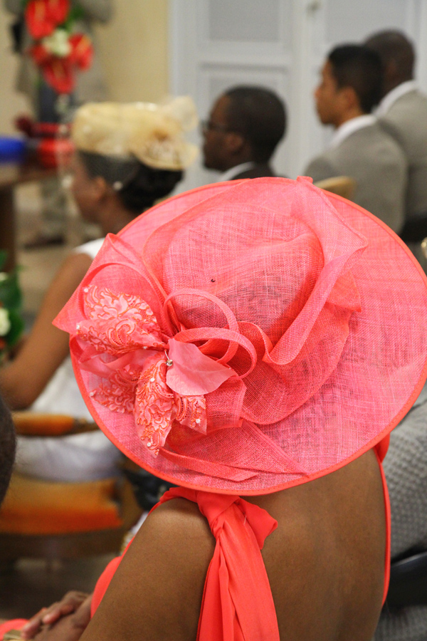 Photographe Mariage Cahors / Chapeau