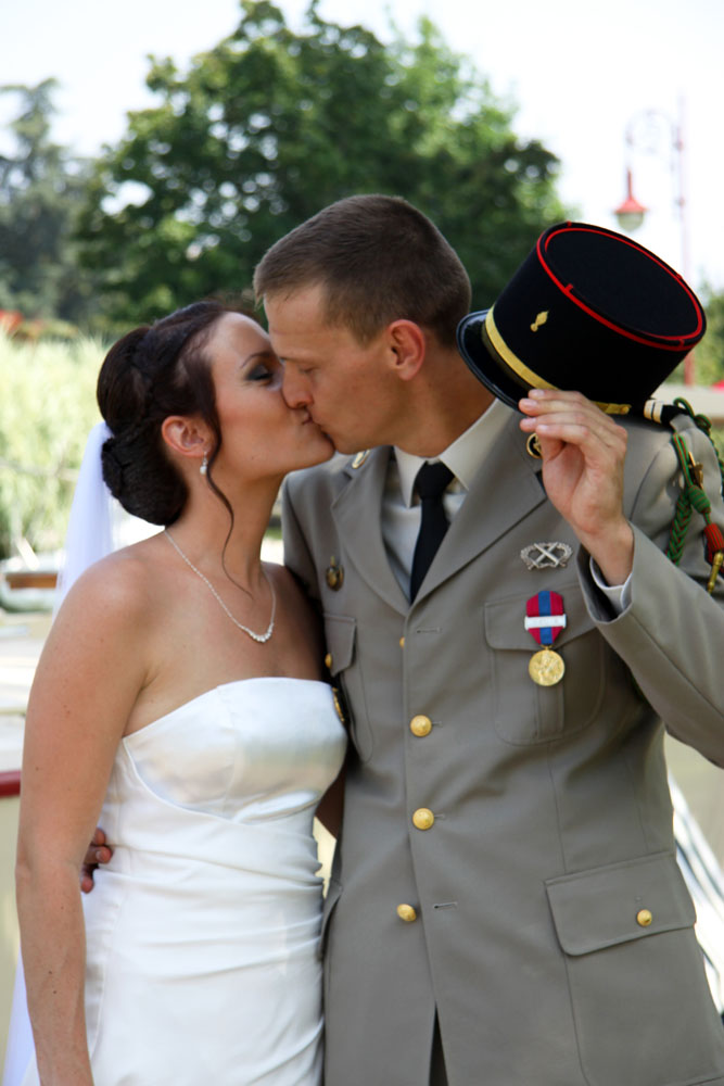 Photographe mariage Montauban - Le baiser au parc